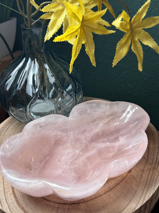 Rosenquarz-Schale in Wolkenform – Große tiefe Schale