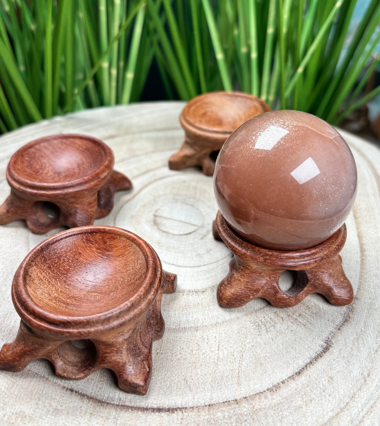Holz Sockel für Kugeln – Natürlicher Kugelhalter