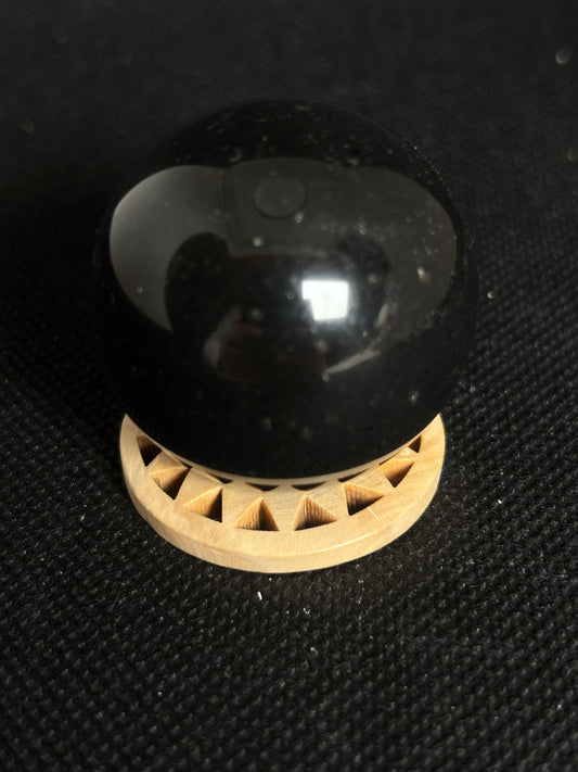 Schwarzer Turmalin Kugel