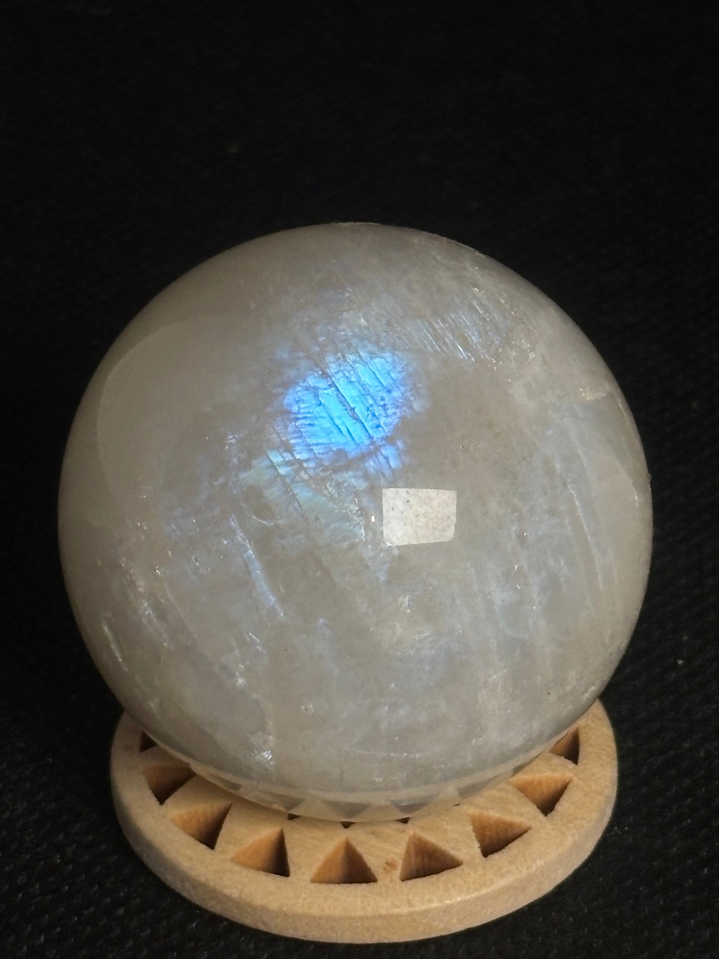 Mondstein Kugel mit Blauen Flash