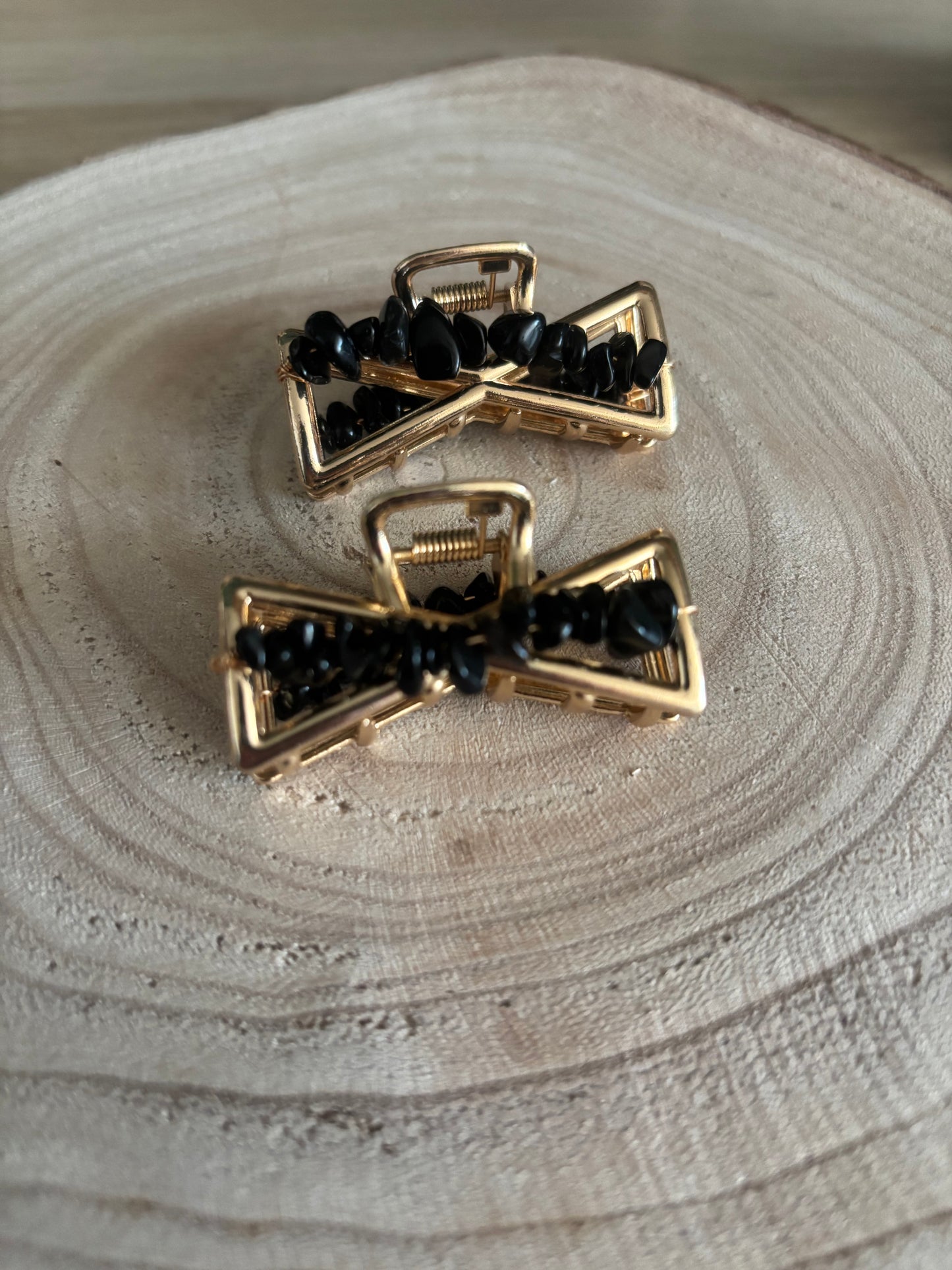 Haarspangen mit Edelsteinen