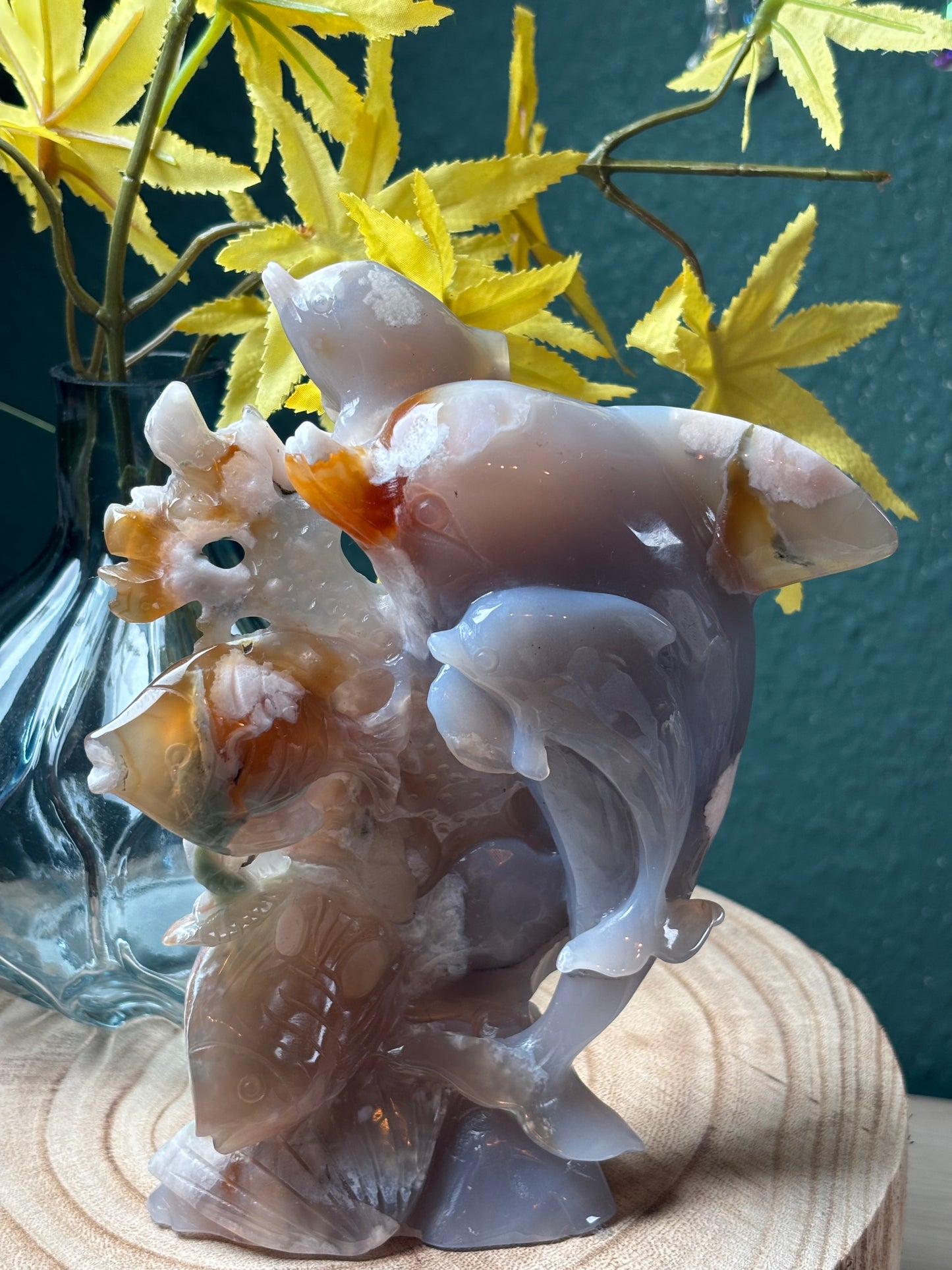 Blumenachat Carving – Drei Delfine Unterwasserwelt