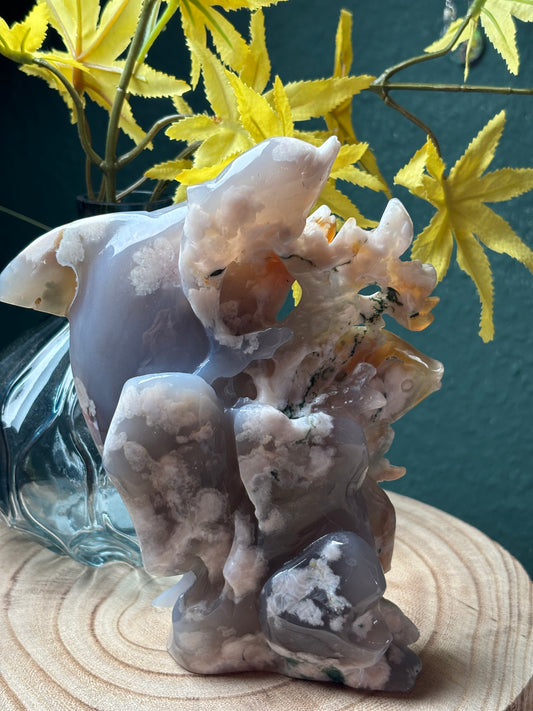 Blumenachat Carving – Drei Delfine Unterwasserwelt