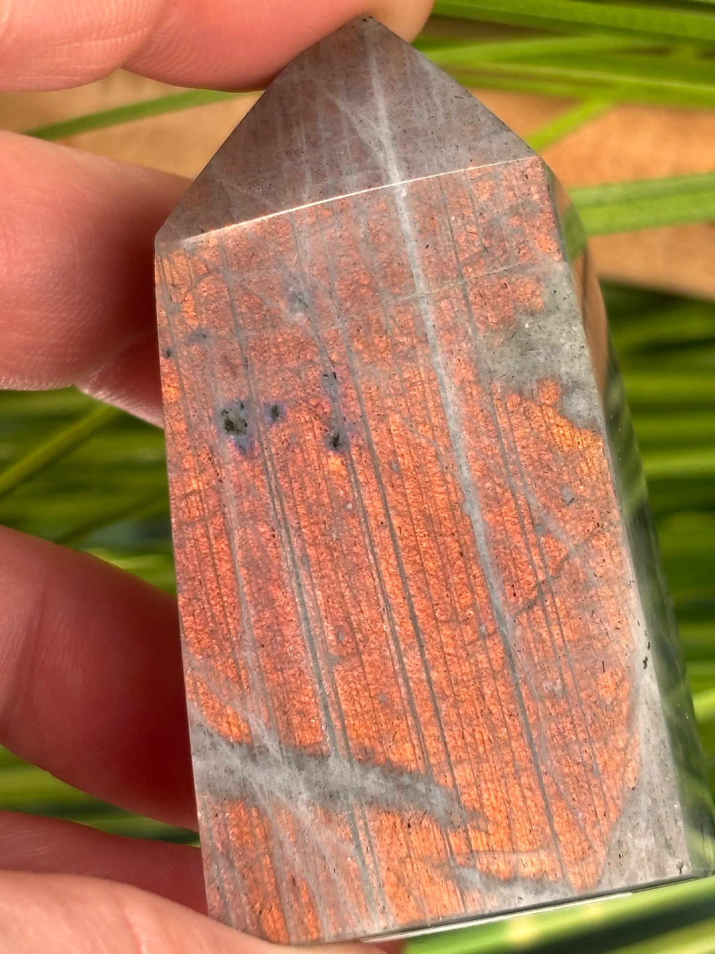 Labradorit Türme Orange-Pink-Gelb Töne