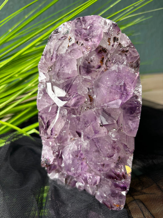 Amethyst Rohstück mit Spitzen aus Brasilien – 2320g mit Regenbögen
