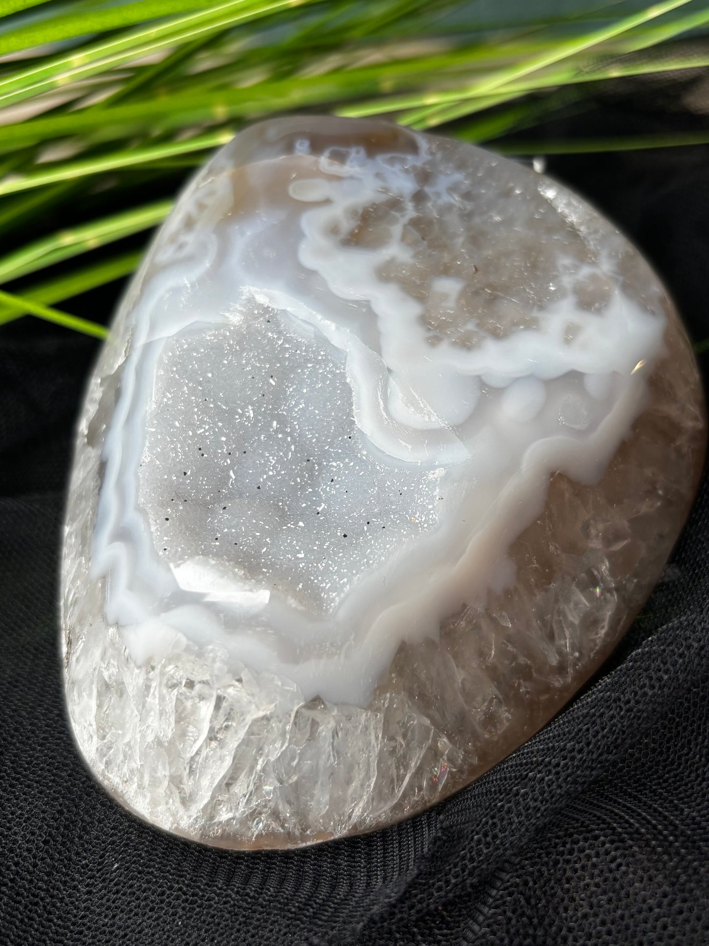 Achat Rohsteine mit Drusen – Eine Seite poliert