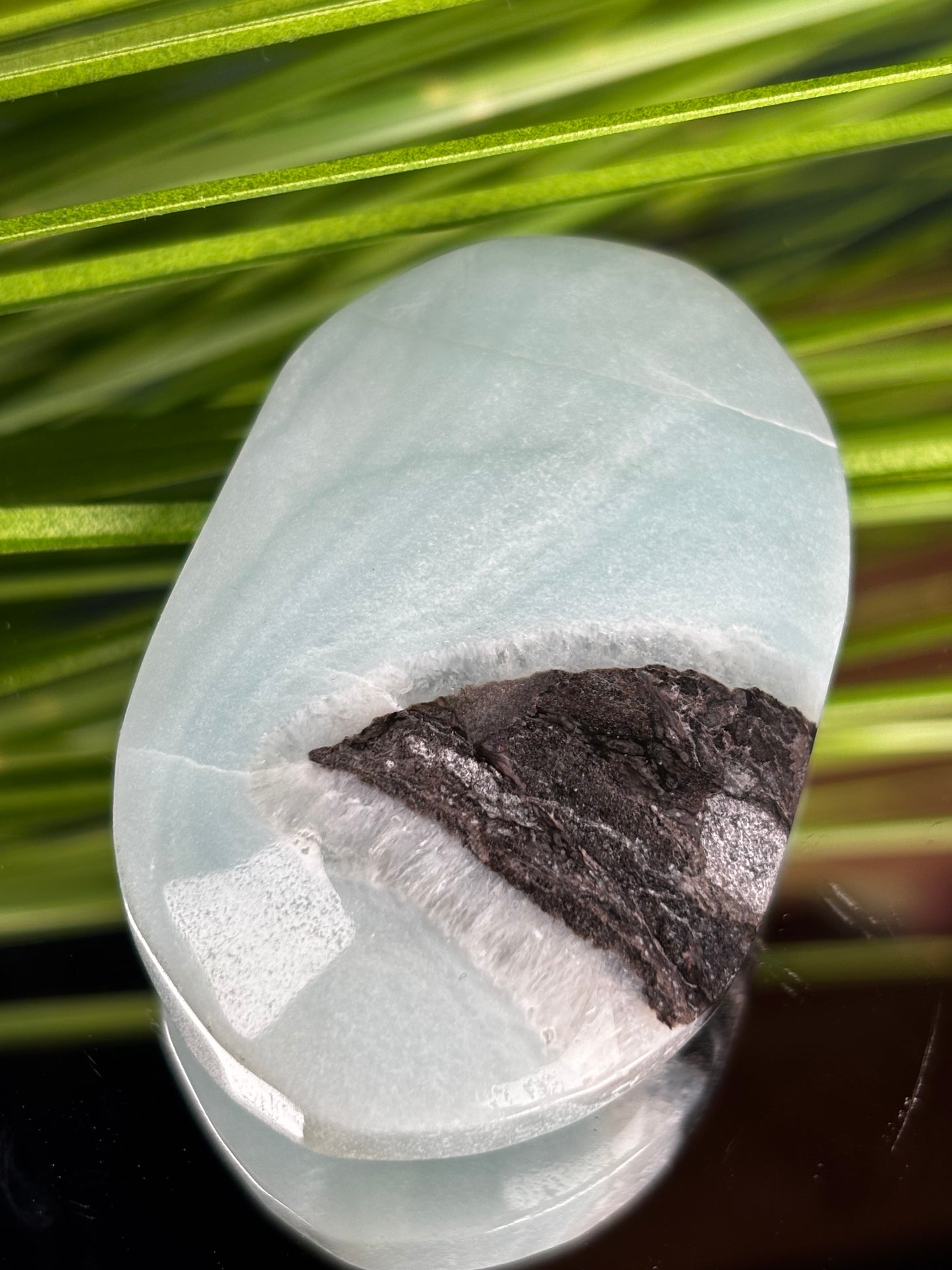 Karibische Calcit Handsteine – Verschiedene Größen