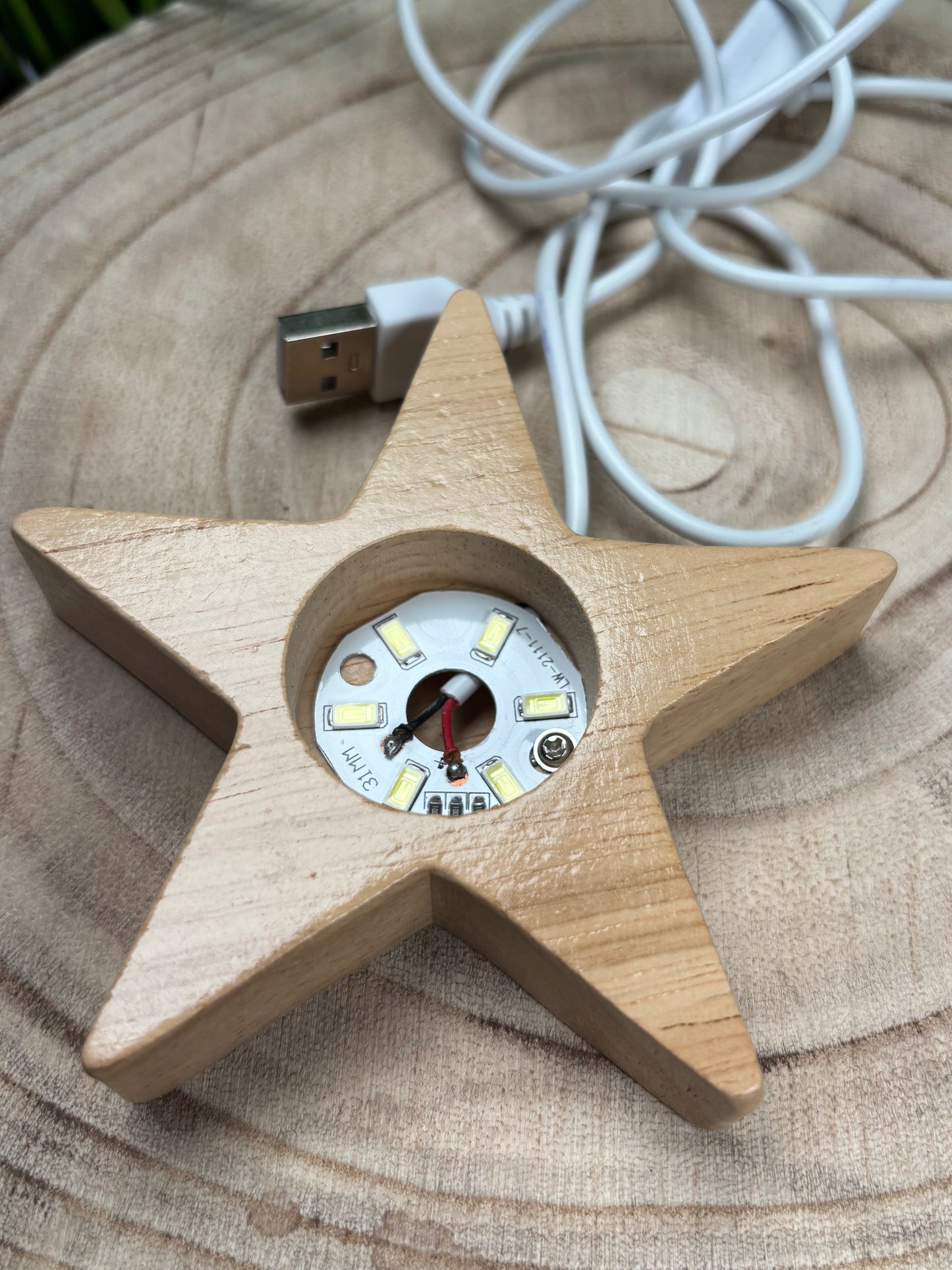 LED Licht-Sockel mit USB – Lotus, Stern, Herz & Rund