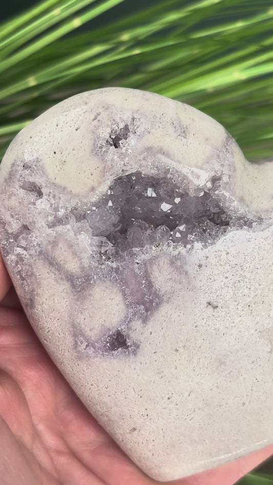 Pink Amethyst Herz mit Drusen – Groß