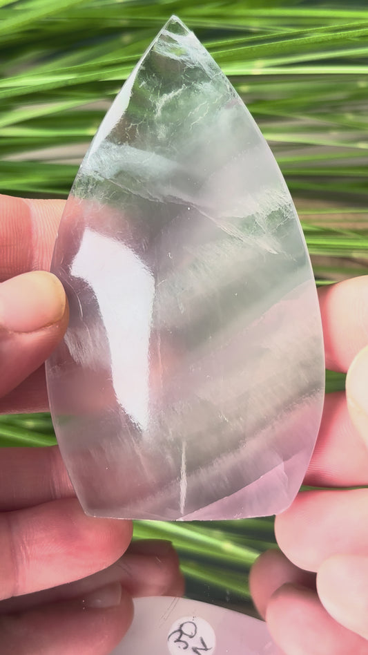 Angebot vom 5.01.26-11.01.26 Lavendel Fluorit Freiform Begrenzte Verfügbarkeit